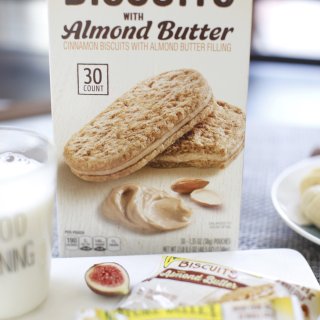 Biscuit with Almond ...
