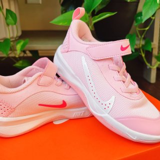 Nike 粉红童鞋 圣诞礼物🎁又有了...
