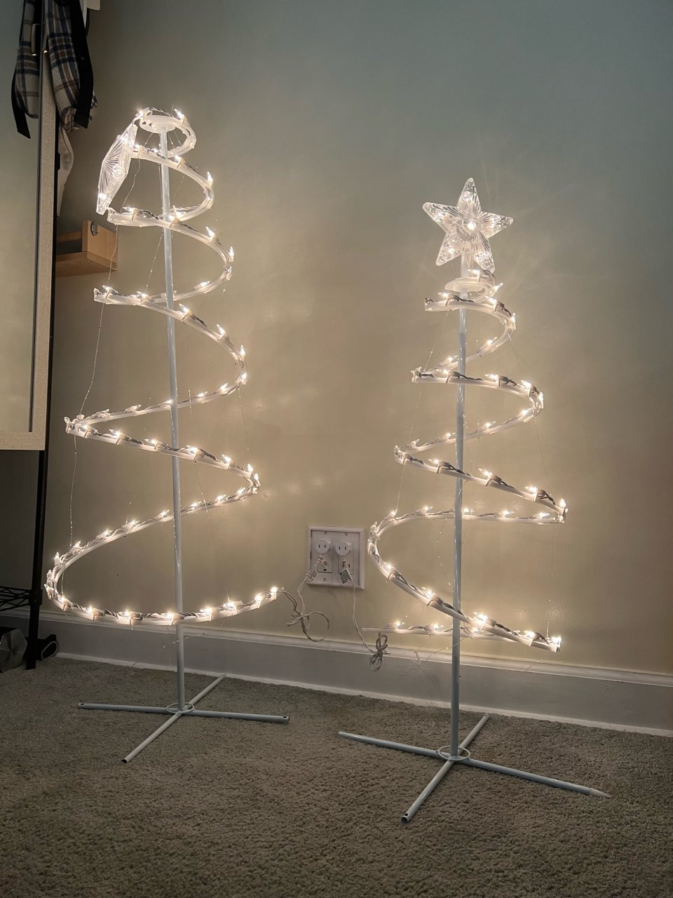 Targrt,2pc Incandescent Spiral Tree Christmas Novelty Sculpture Light White - Wondershop™ : Target