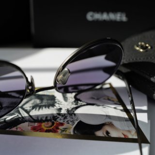 时髦单品 之 Chanel 墨镜🕶️...