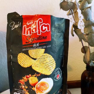 泰国网红零食：咸蛋黄薯片...