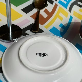 迈阿密｜限时Fendi咖啡厅💛...