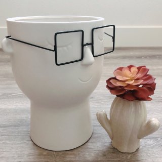【生活家居用品】造型设计独特的花瓶...