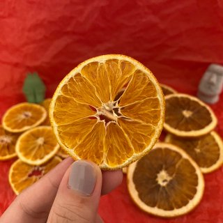 我的橘子是曬來吃的🍊吃貨一族😋😋...