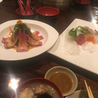 新鲜美味-日式料理Takara Sush...