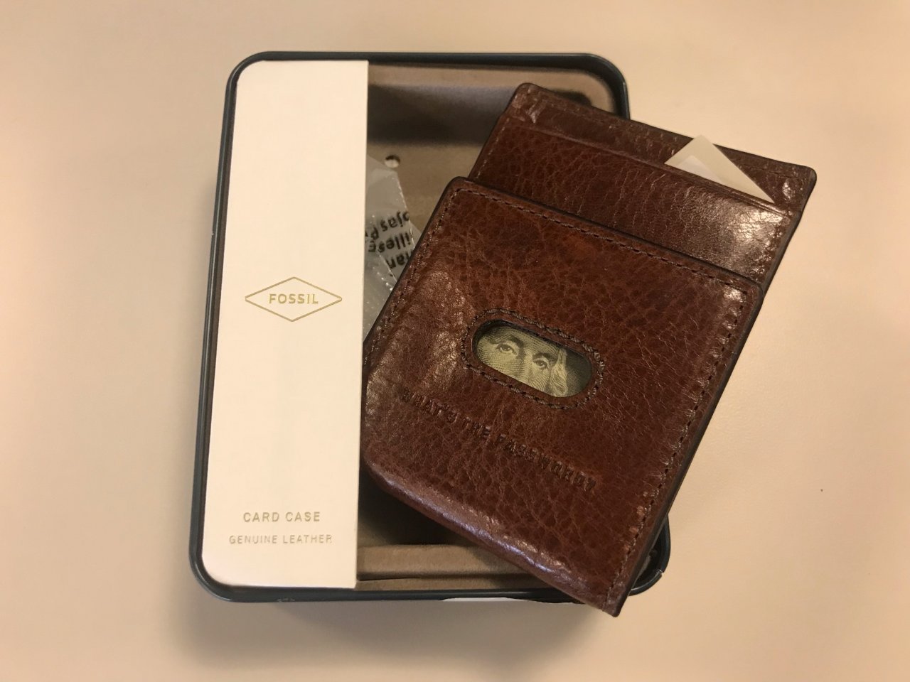 Foassil男士磁性钱夹 Fossil Men's Andrew Leather Magnetic Card Case with Money Clip Wallet, Cognac, (Model: ML4173222) : Clothing, Shoes & Jewelry