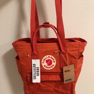 Fjallraven 北极狐,Urban Outfitters