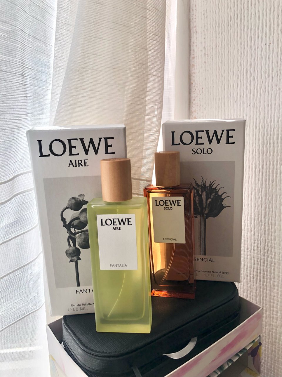 入了两瓶Loewe的香水～～～...