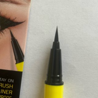 MISTINE 黄管黑色液体速干眼线笔...