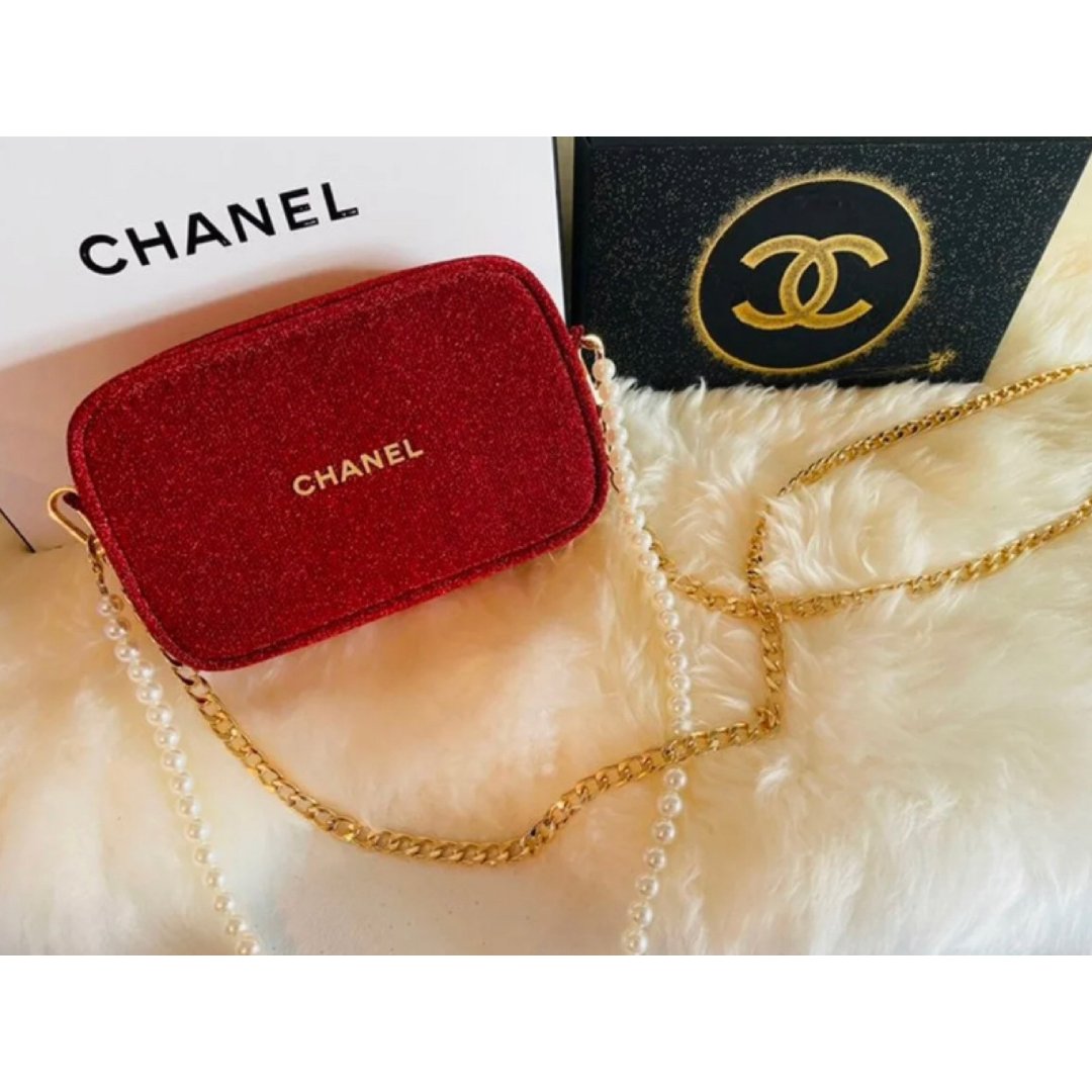晒晒圈彩妆精选Chanel 最便宜的包/化妝包