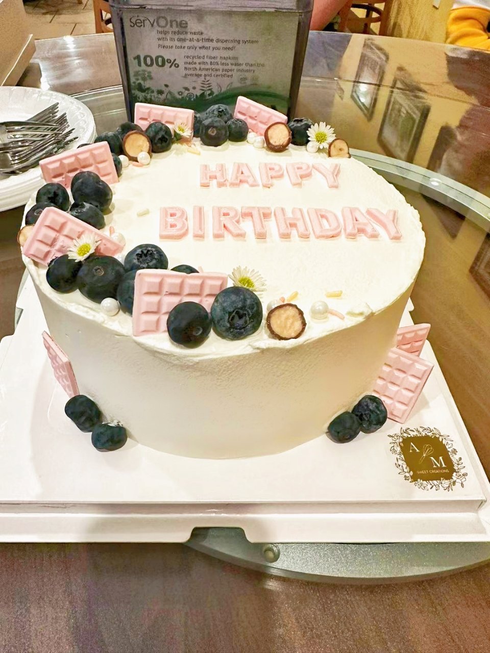 生日快乐我的君，请你吃蛋糕🎂...