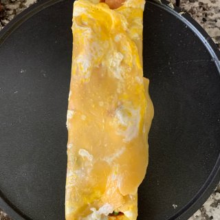 豪华煎饼果子，脆皮也要自制哦...