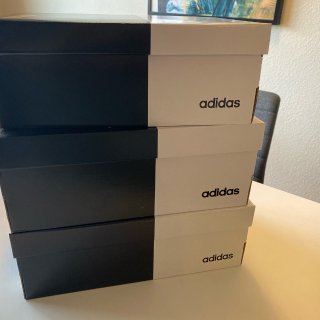 Adidas三双鞋➕hoodie 才💲1...