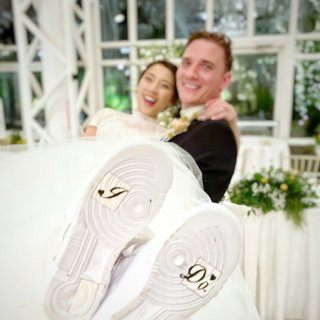 可甜可盐的白色婚鞋DIY分享...