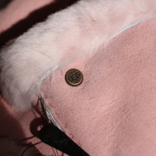 粉色的羊毛手套...