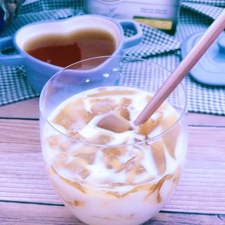 美食界神仙CP饮品：旺仔牛奶➕乌龙茶冻...