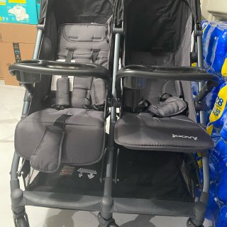 Joovy Kooper X2 Side-by-Side Double Stroller Featuring Dual Snack Trays, One-Handed Fold, Multi-Position Reclining Seats, Adjustable Leg Rests, and 2 Zippered Pockets for Storage, Forged Iron : Baby 双人推车/双人童车/Joovy轻便双人推车/,Joovy