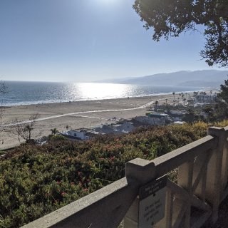 Santa Monica - 沿著海岸線...