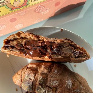 巧克力熔岩面包 Chocolate Lava Bread — SinoBox 食盒