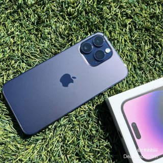 Iphone14ProMax阳光下的淡紫...