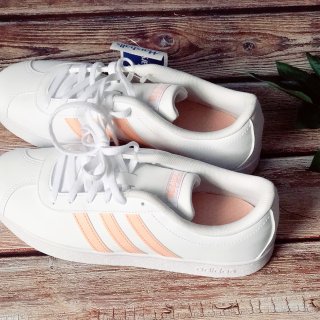 Adidas小白鞋