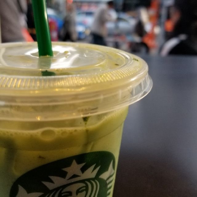 Starbucks 星巴克