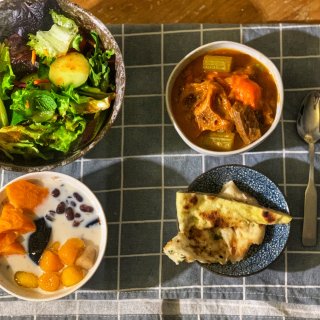 米君厨房｜午餐一人食记：番茄炖牛肉·蔬菜...