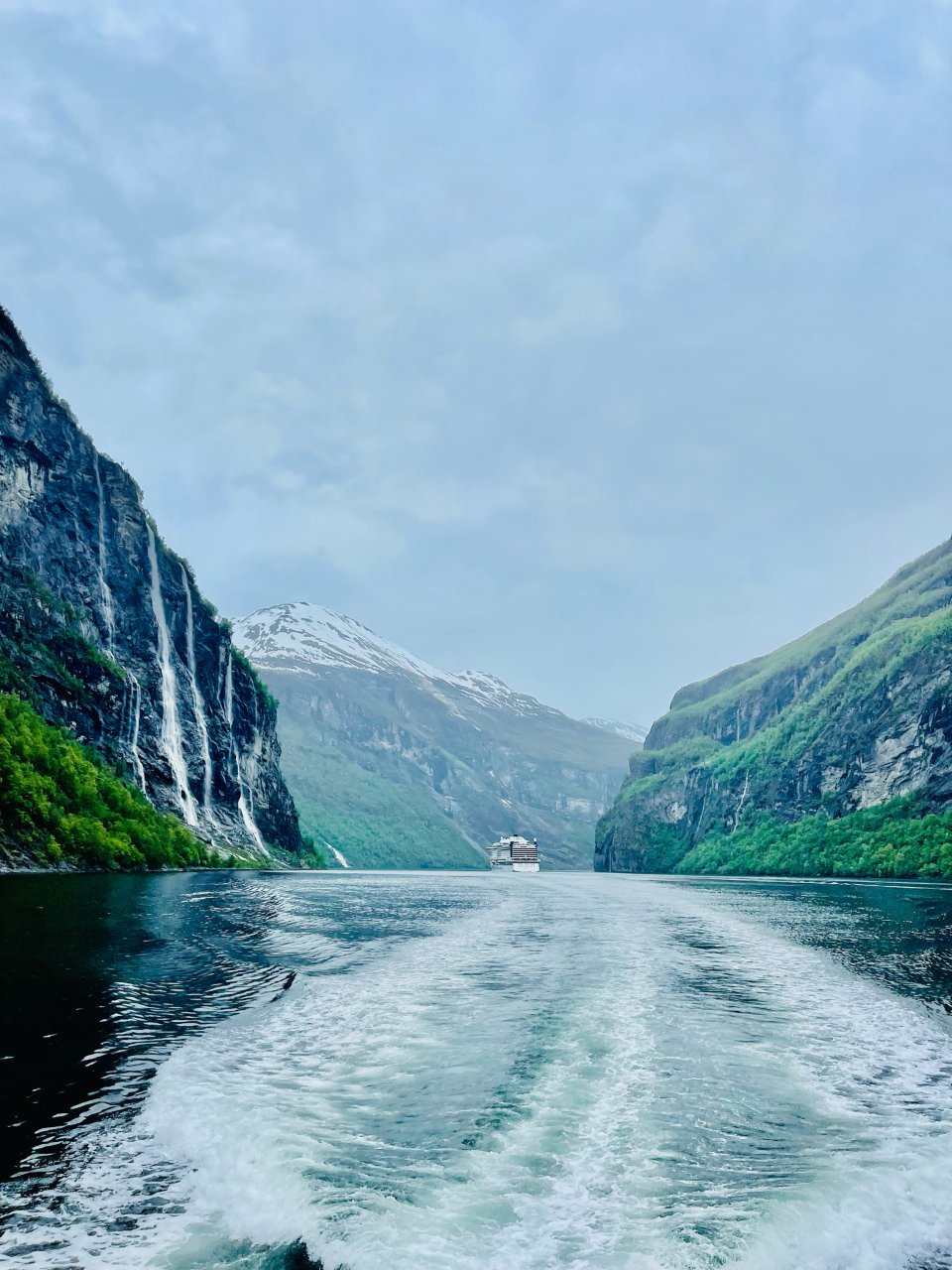 挪威Geiranger盖朗厄尔峡湾🚢乘船...