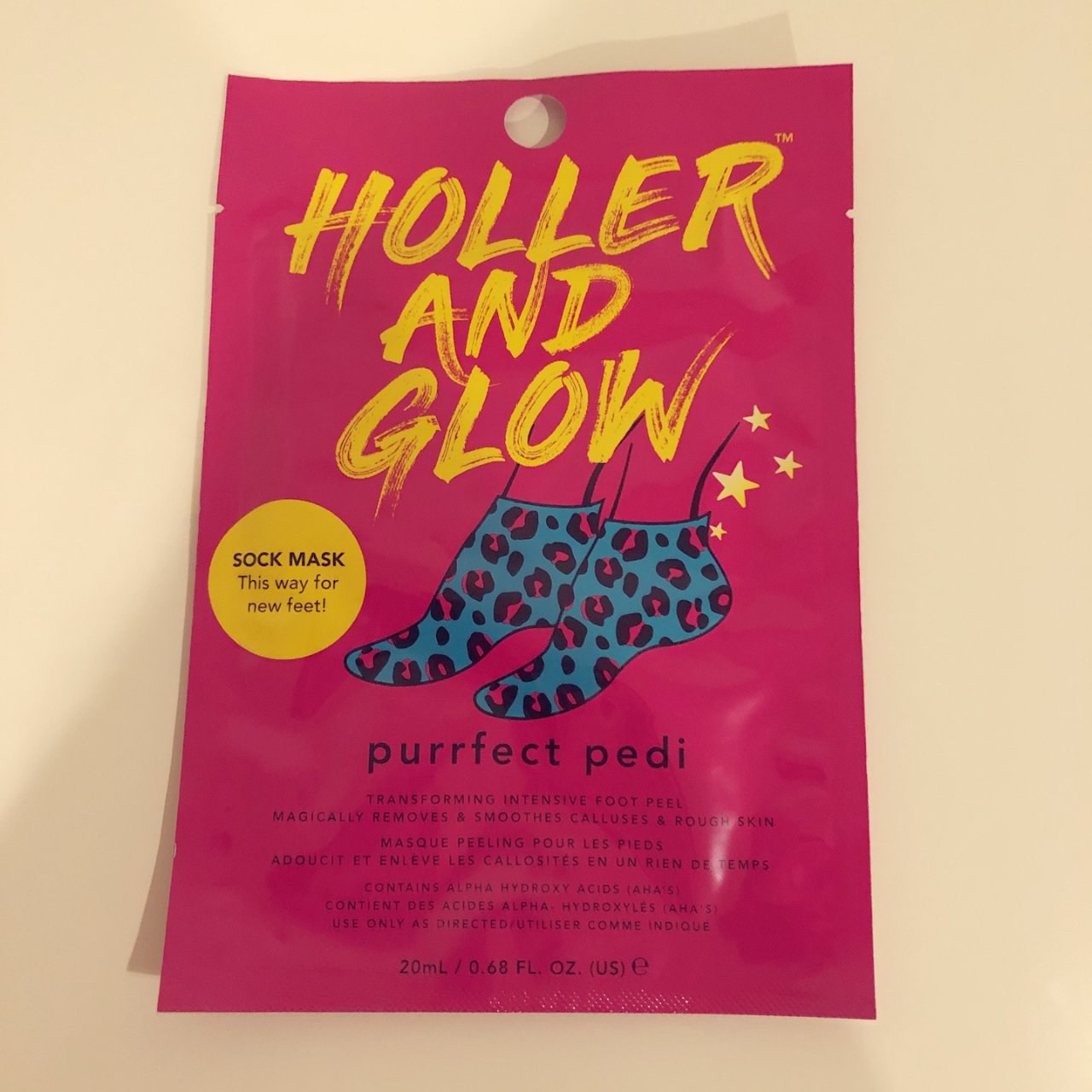 Holler and glow,足膜