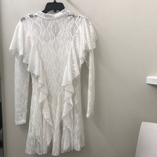 白色蕾丝裙