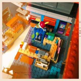 Lego 71016 辛普森Kwik-e...