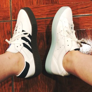 adidas 阿迪达斯
