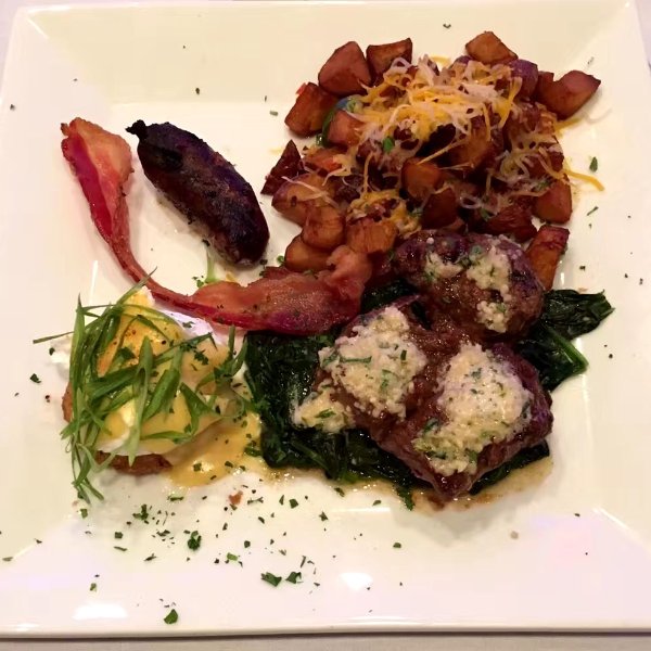 Filet Medallions & Egg Benedict