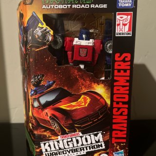 Transformers War for Cybertron Trilogy: Kingdom Deluxe Class Autobot Road Rage : Toys & Games