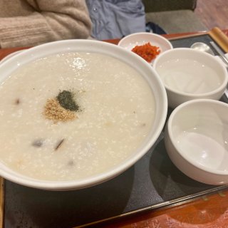 法拉盛韩国粥店🇰🇷本粥...