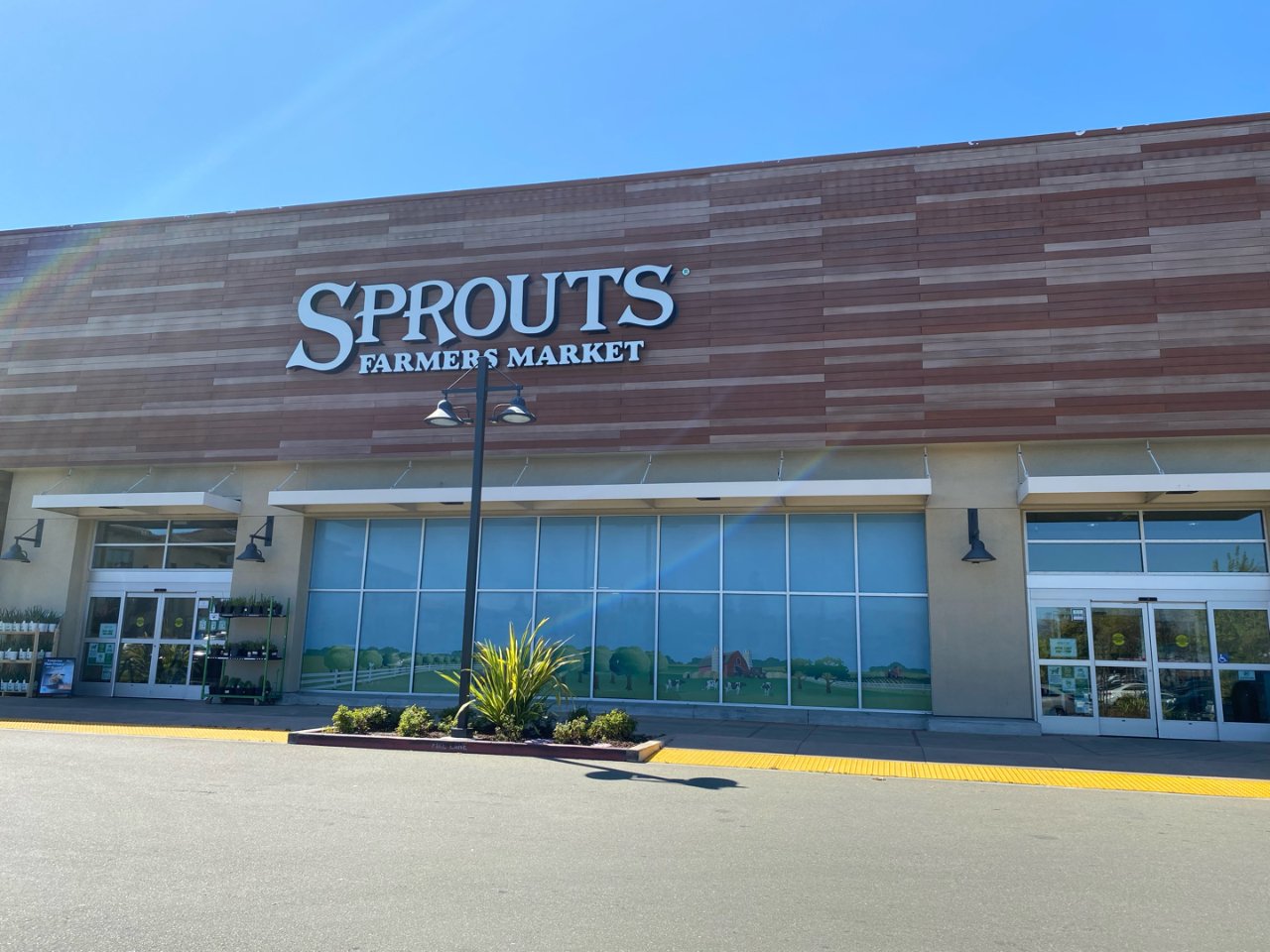 Sprouts Farmers Mark...