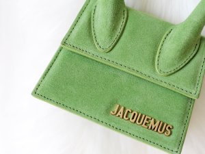 Jacquemus草木绿麂皮迷你包包💚