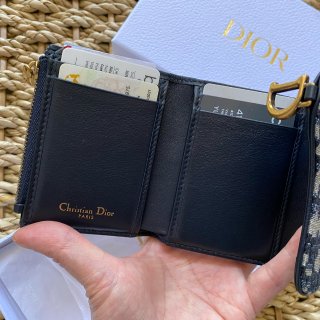 小巧美丽又实用的Dior钱包(ෆ ͒•∘...