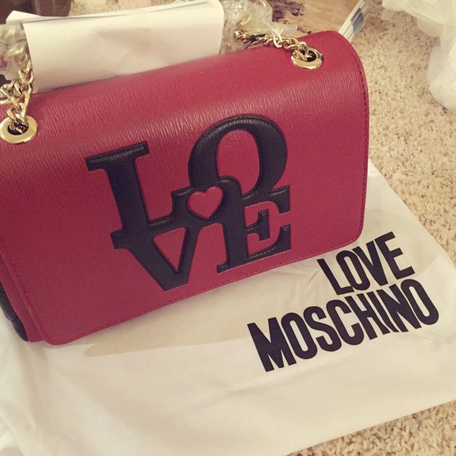 Love Moschino “爱”莫斯奇诺