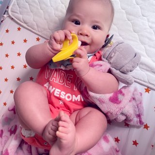 Baby banana咬胶