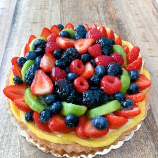 Whole Foods,Fresh fruit tart