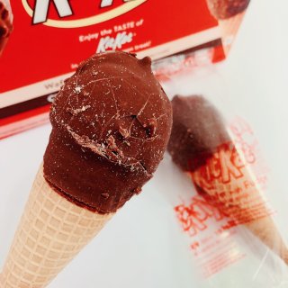 好吃的KitKat脆皮冰淇淋...