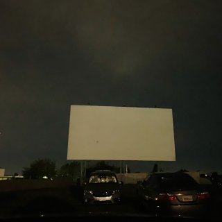 【室外电影院】第一次在车里看电影🎬...