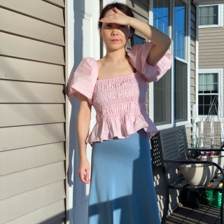 多热啊啊，热到我六点下班在门外拍照手机闪...