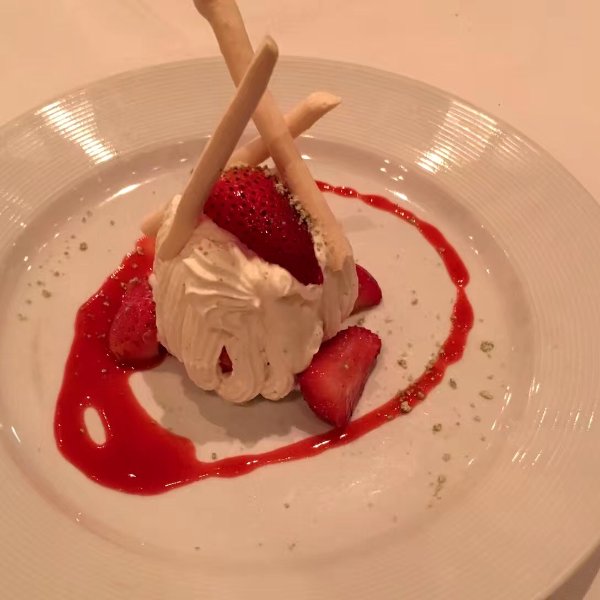 Vacherin aux Fraises