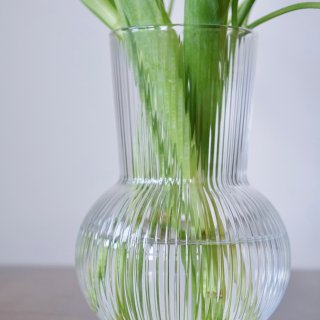 3刀的快乐！IKEA这个花瓶太适合春天了...