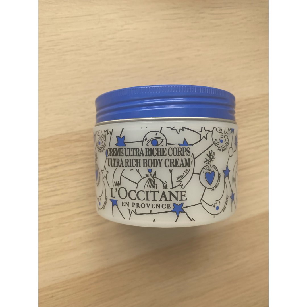 每到冬天都会用欧舒丹这款含25% shea butter ultra rich cream.