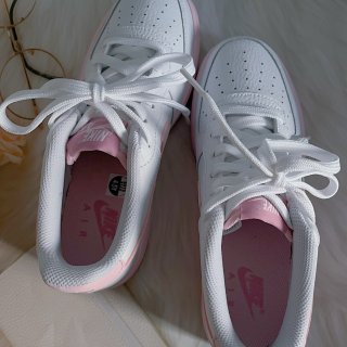 草莓粉+奶白色Nike Air Forc...