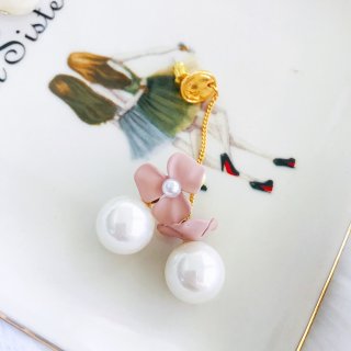 🌸🌸🌸粉色珍珠花朵耳坠....