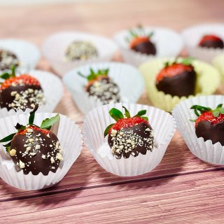 牛年情人节预热·巧克力脆皮草莓DIY...